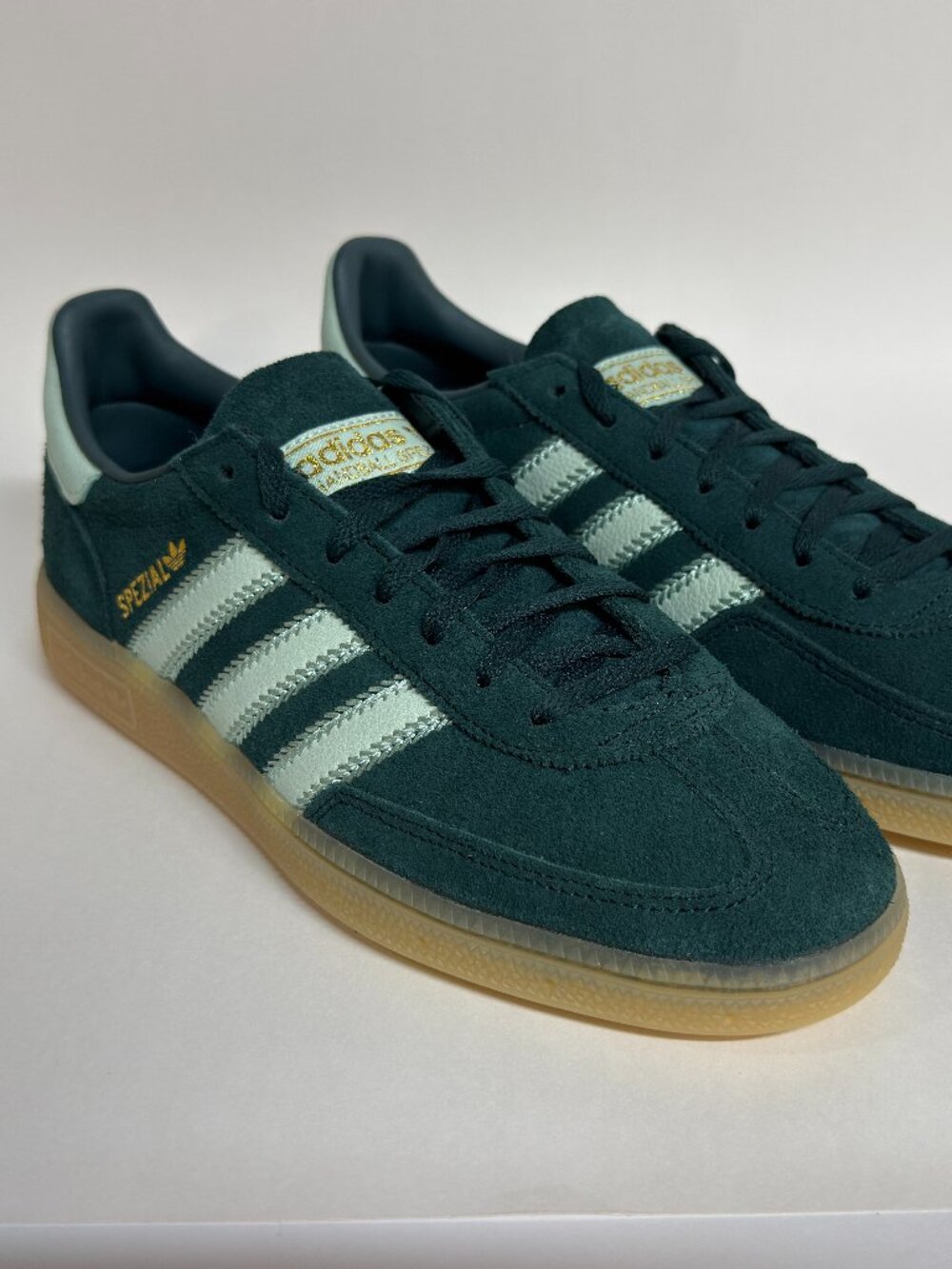 ADIDAS HANDBALL SPEZIAL WOMENS SIZE 9.5 US